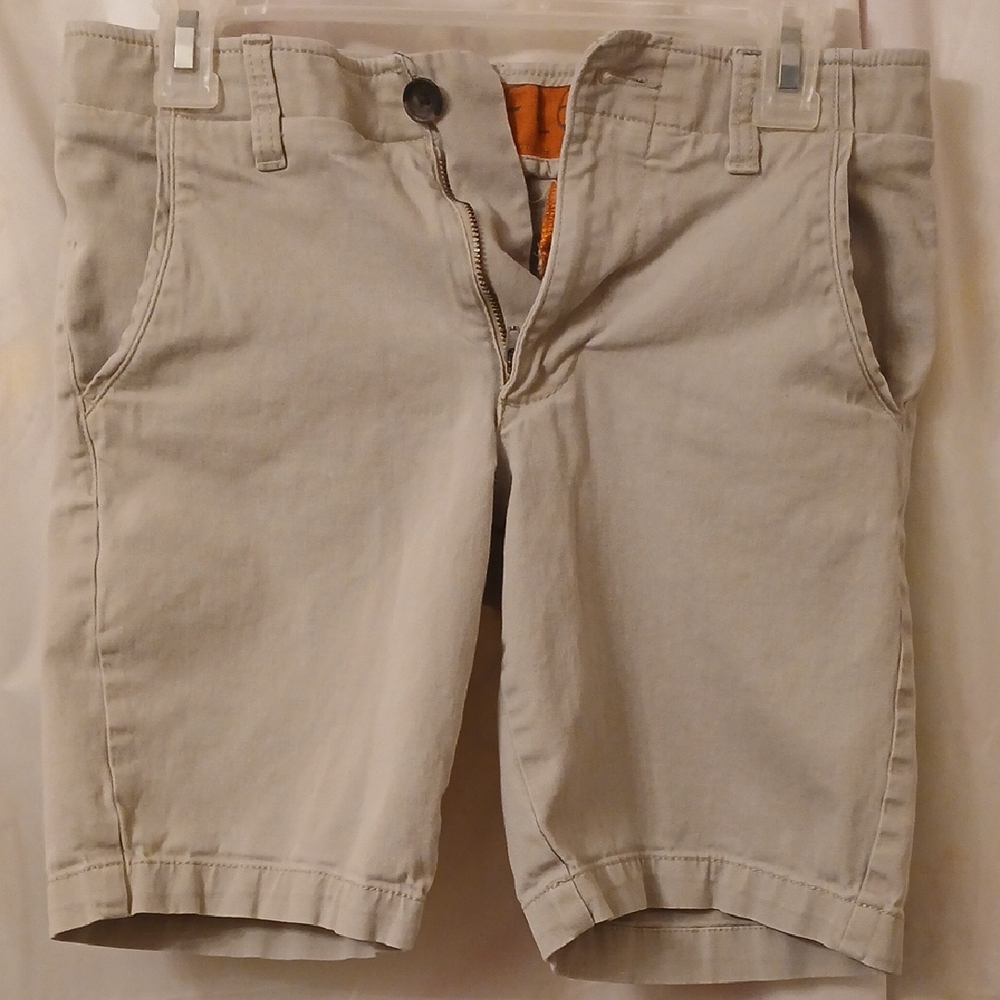 Urban Pipeline Cream Shorts